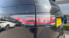 Land Rover Discovery 3.0 D300 Dynamic SE 5dr Auto Diesel Station Wagon